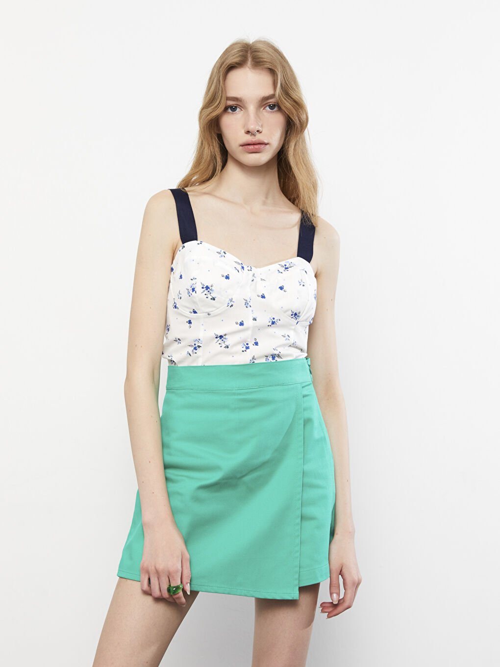 Yeşil Kadın Yüksek Bel Rahat Kalıp Düz Şort Etek-1