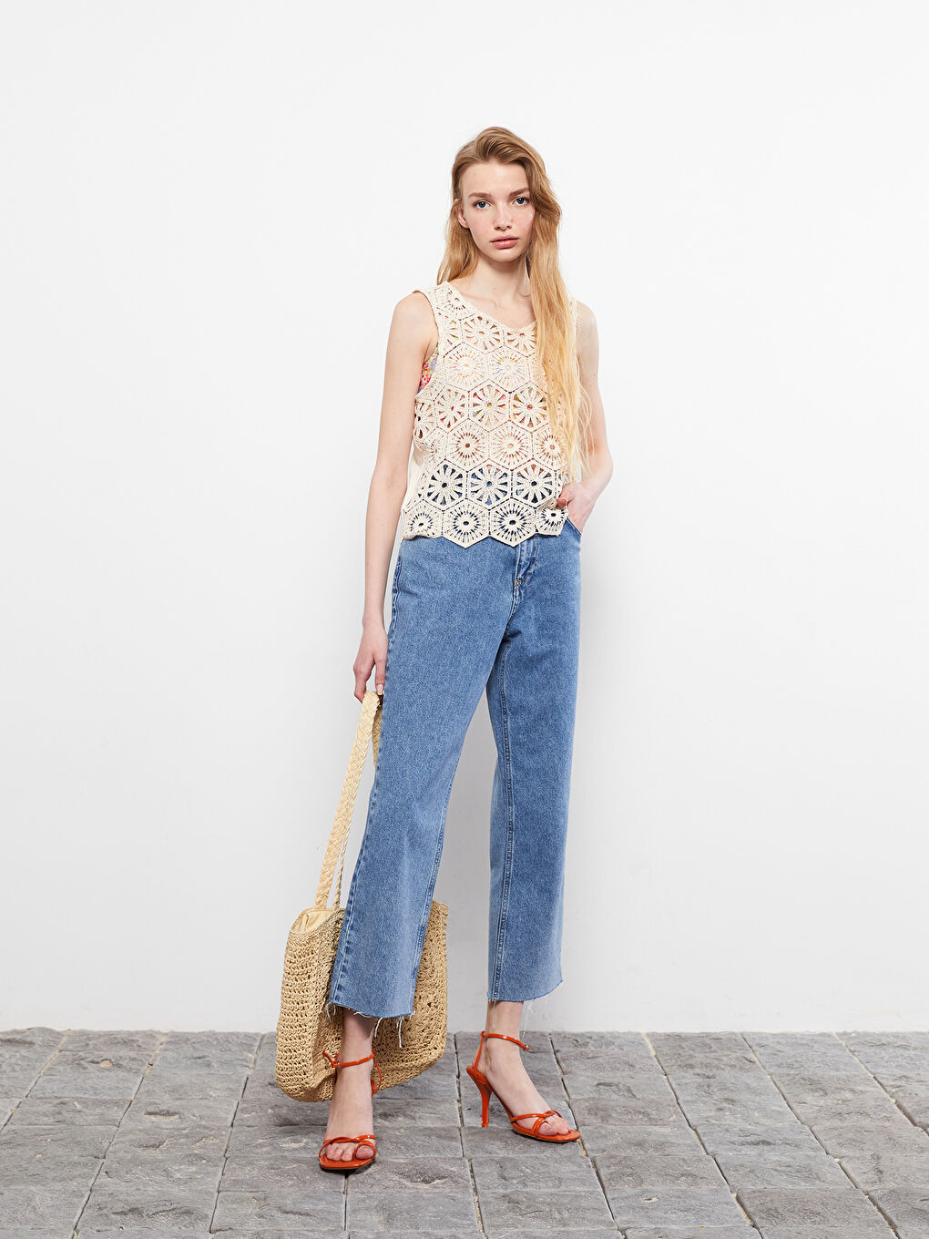 Bej Bisiklet Yaka Dantelli Kadın Kroşe Bluz