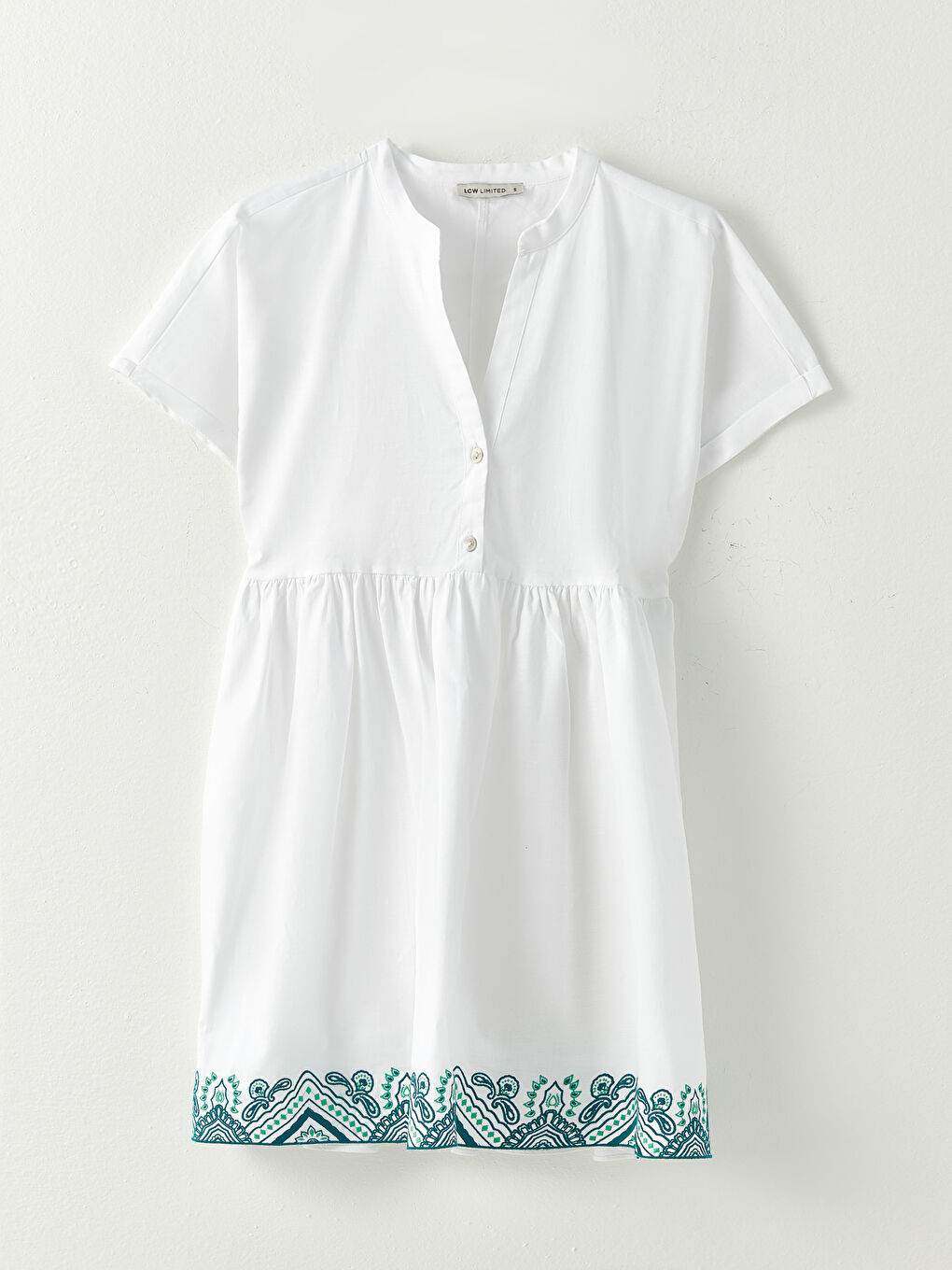 Beyaz Kaçık Yaka Nakışlı Kısa Kollu Poplin Kadın Elbise-5