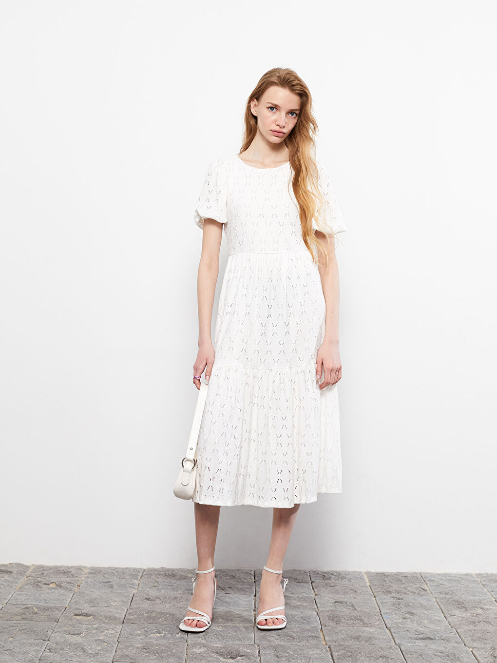 Beyaz Bisiklet Yaka Dantelli Kısa Kollu Kadın Elbise-1