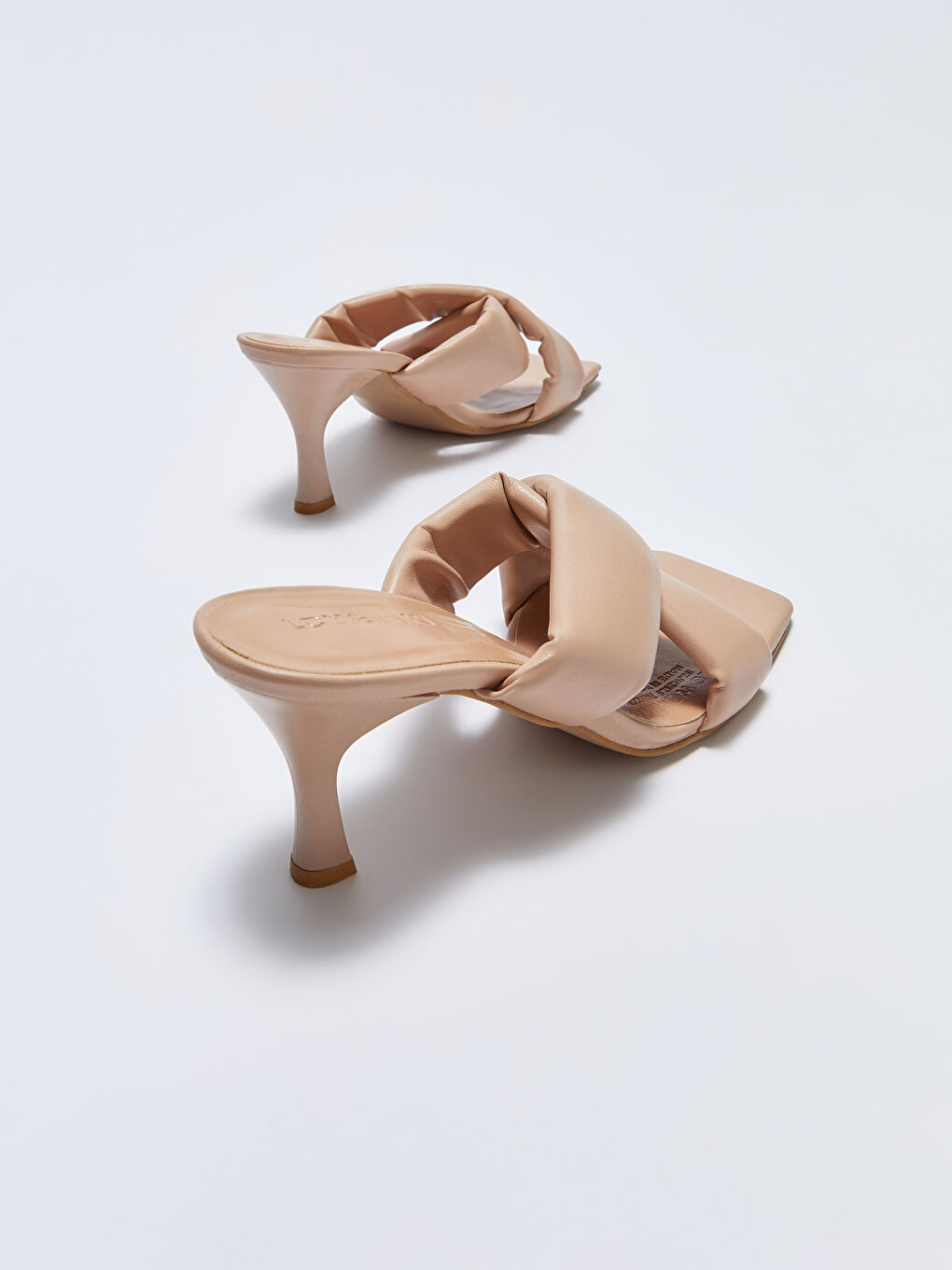 Bej Çapraz Bantlı Kadın Topuklu Terlik-3