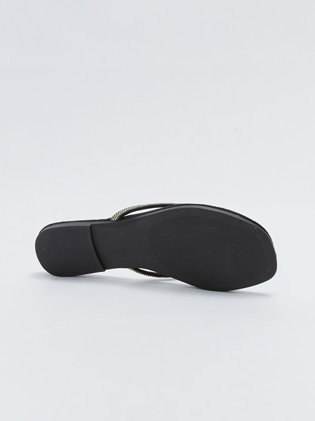 Siyah Taş Detaylı Kadın Parmak Arası Terlik-4