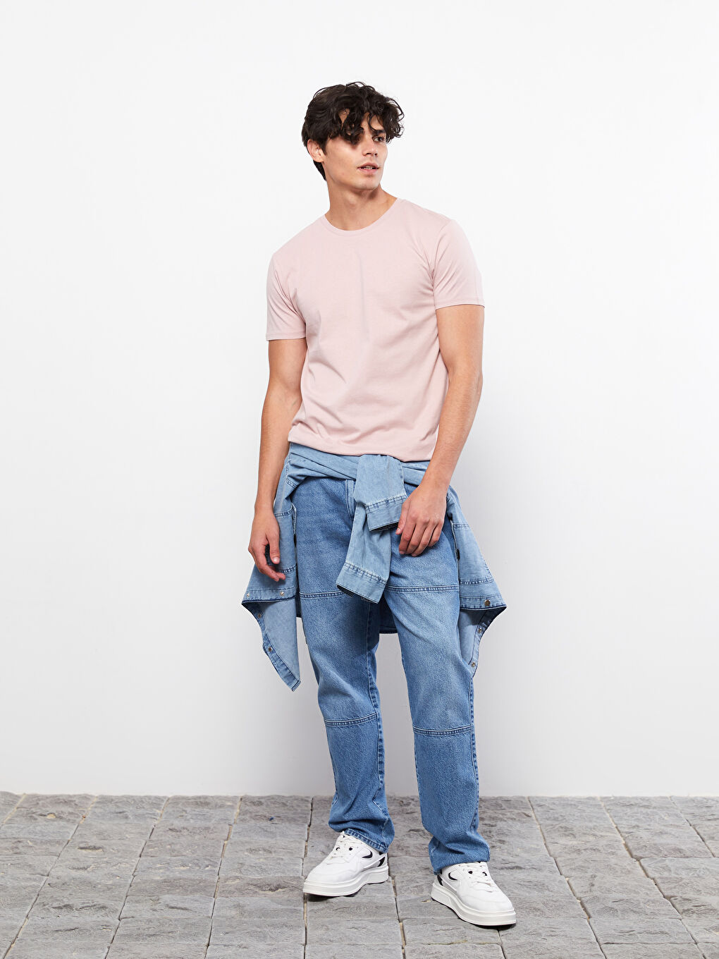 تيشيرت رجالي ياقة دائرية كم قصير قطن ممشط أساسي