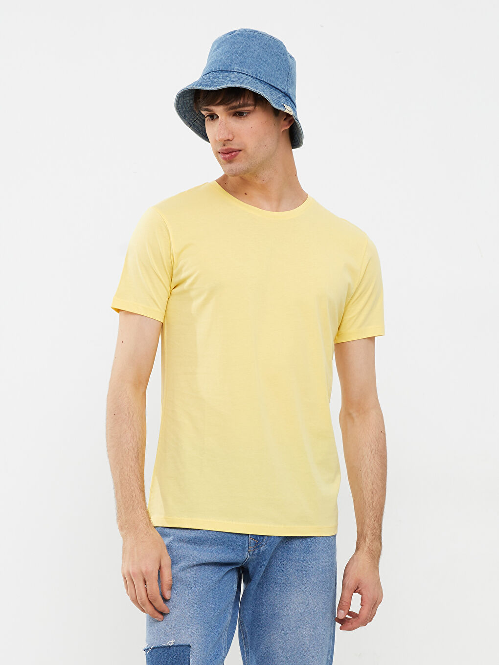 تيشيرت للرجال أساسي بأكمام قصيرة ورقبة دائرية من القطن الممشط-1