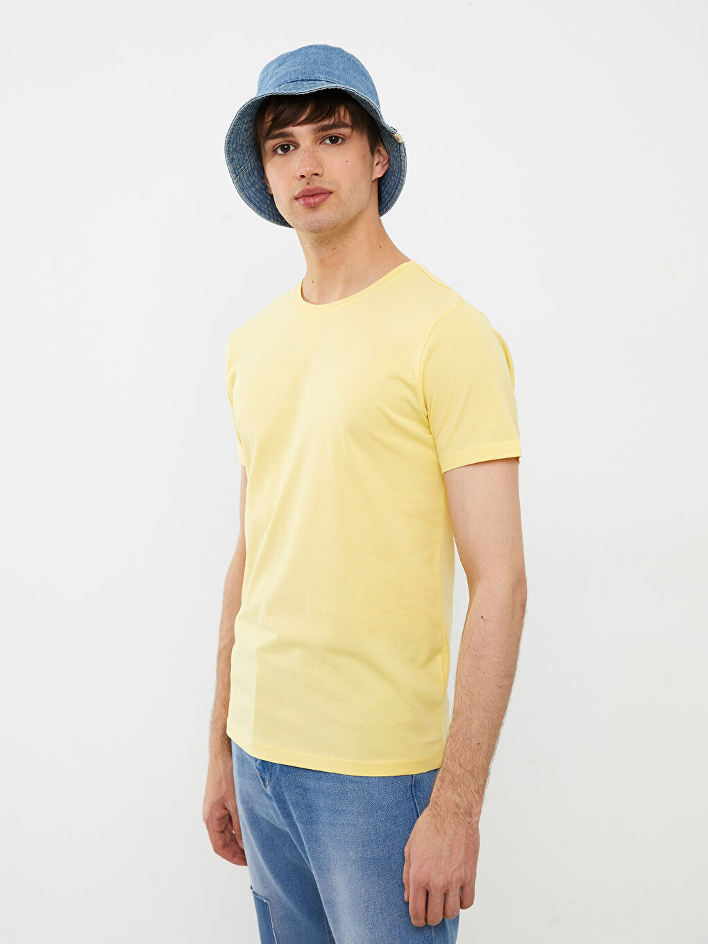 تيشيرت للرجال أساسي بأكمام قصيرة ورقبة دائرية من القطن الممشط-2