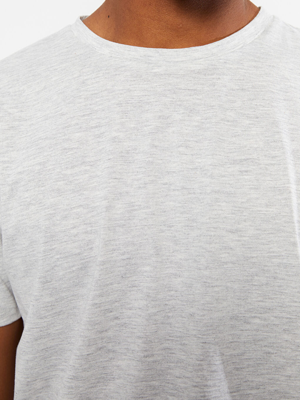 تيشيرت رجالي ياقة دائرية كم قصير قطن ممشط أساسي-3