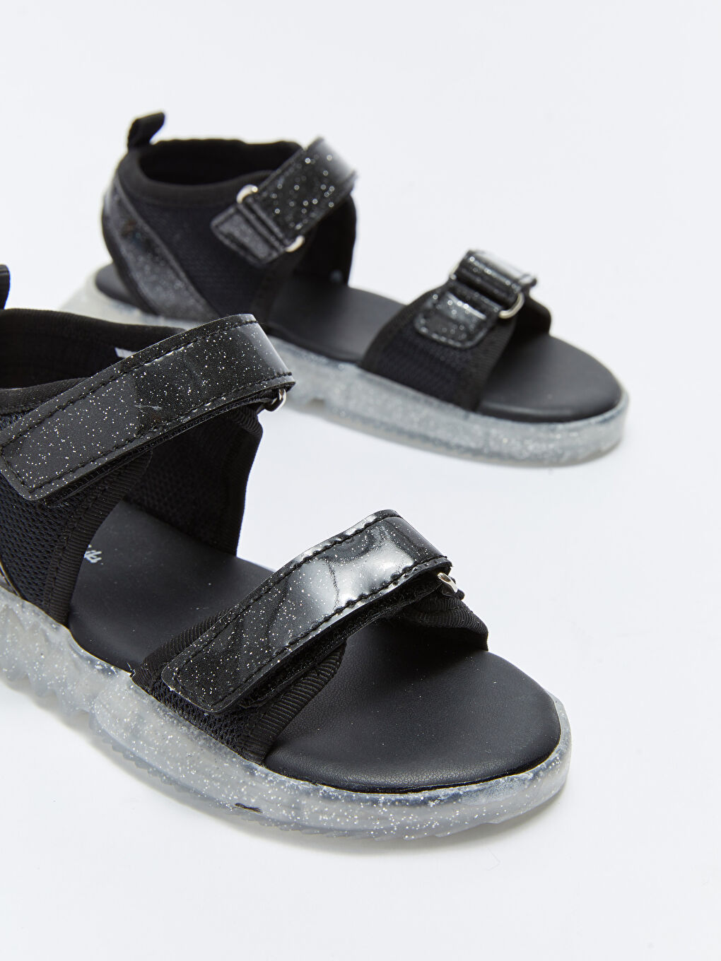 Siyah Cırt Cırtlı Sim Detaylı Kız Çocuk Sandalet-2