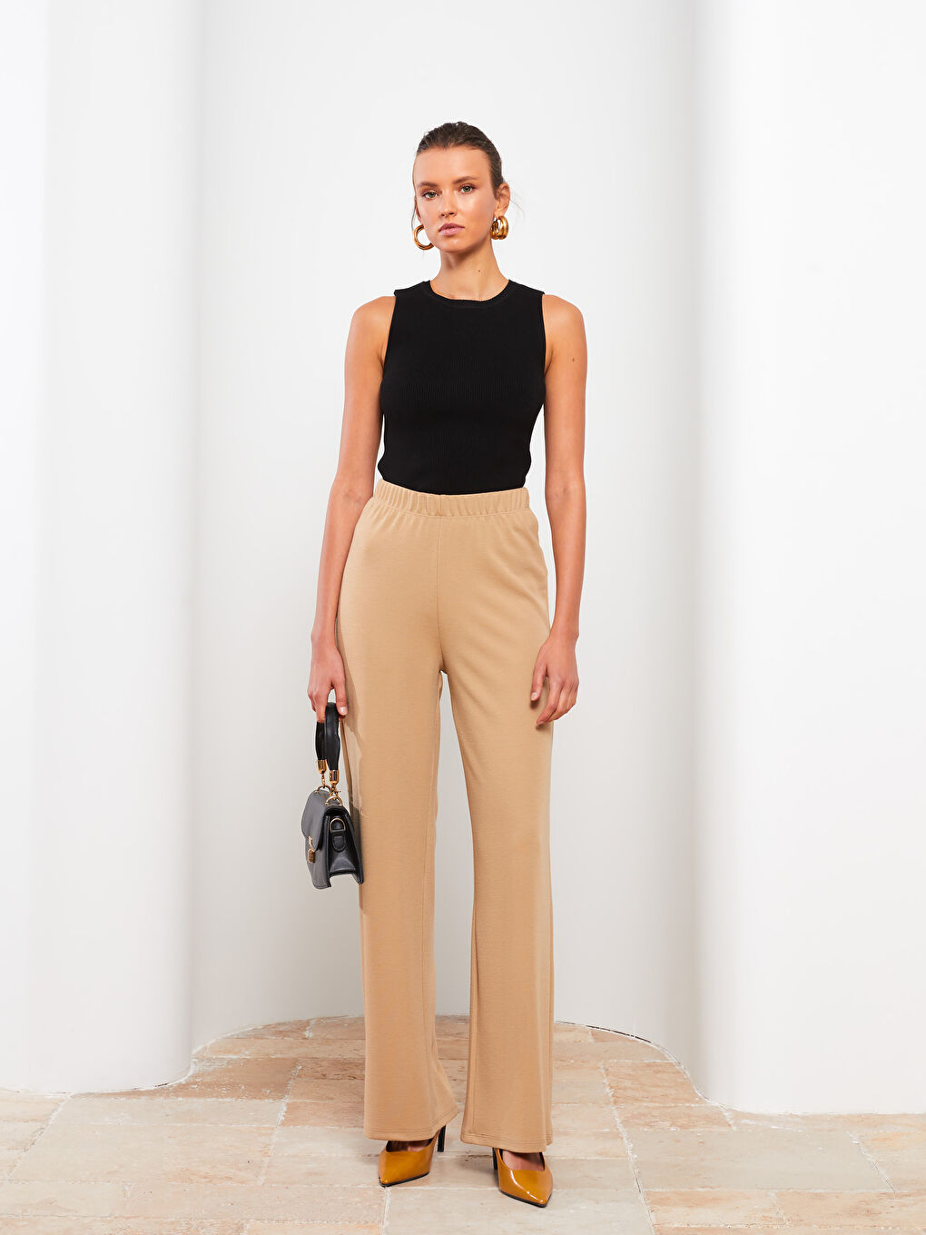 Bej Kadın Beli Lastikli Düz Eşofman Altı-2