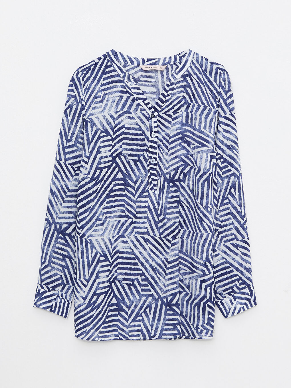 Lacivert Kaçık Yaka Desenli Uzun Kollu Viskon Kadın Bluz-4