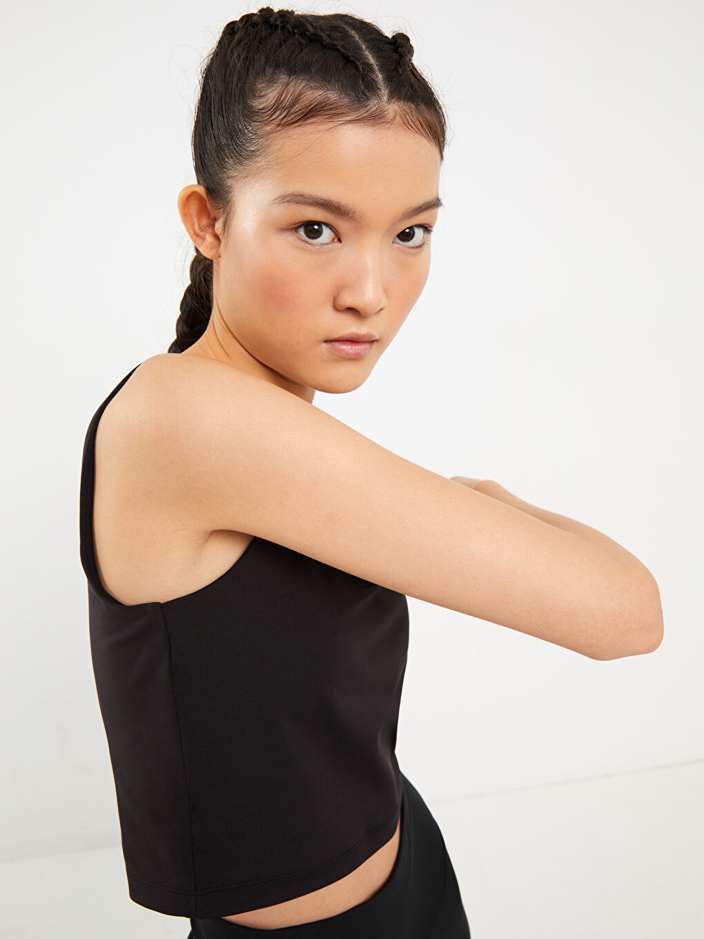 Siyah U Yaka Baskılı Kadın Outdoor Atlet-1