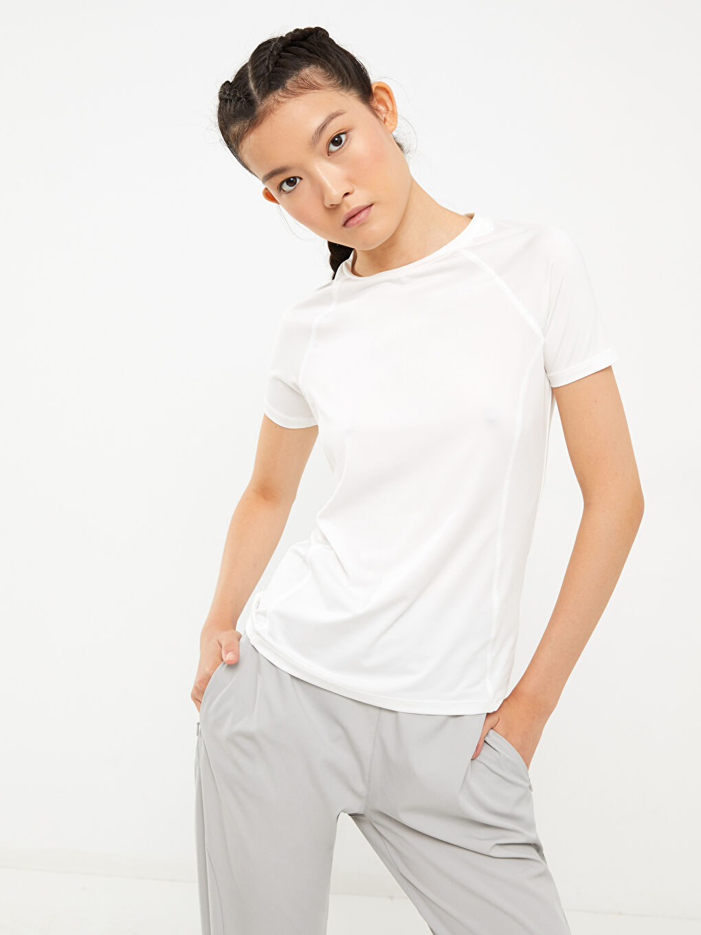 Beyaz Bisiklet Yaka Baskılı Kısa Kollu Kadın Outdoor Tişört