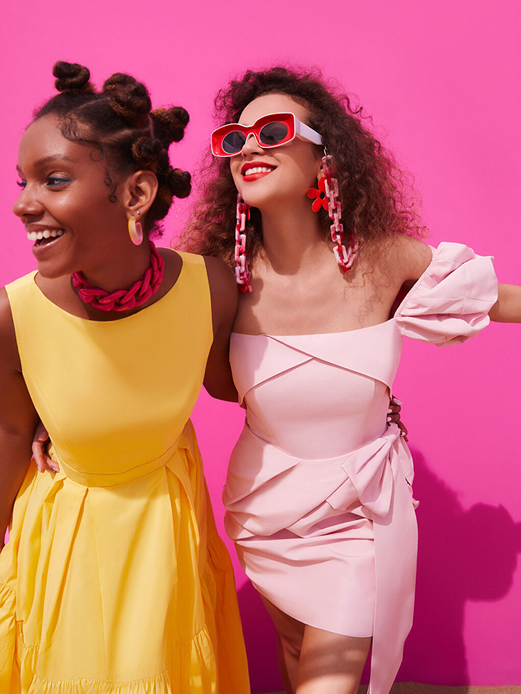 Robe Femme à Col Carré Uni à Manches Courtes-1