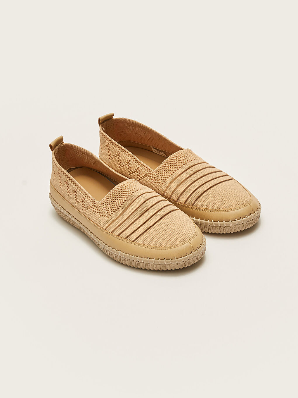 Bej Örgü Detaylı Kadın Klasik Ayakkabı