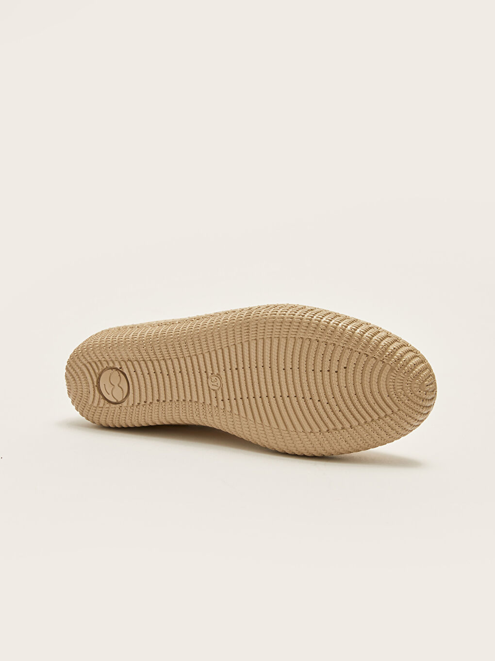 Bej Deri Görünümlü Kadın Klasik Ayakkabı-3