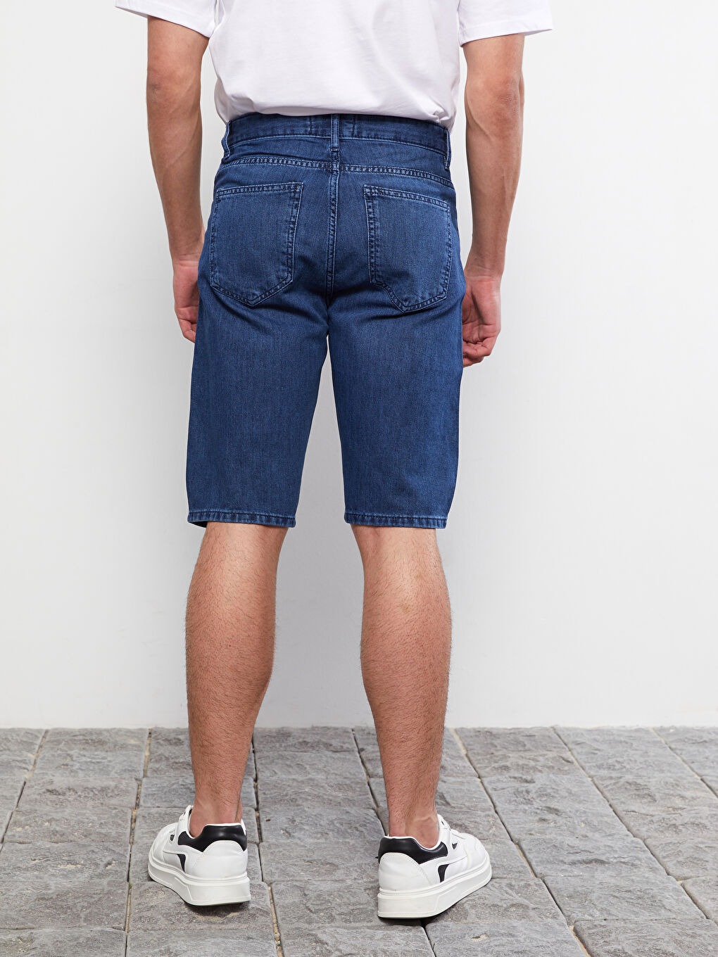 Standard Fit Men's Denim Shorts-4