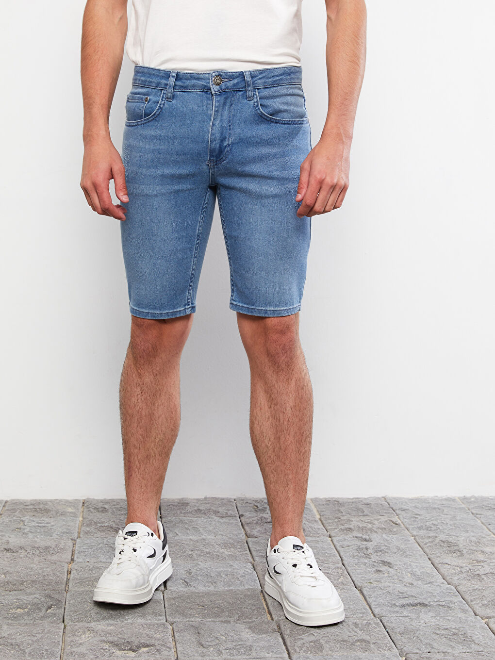 Skinny Fit Men's Denim Shorts-3