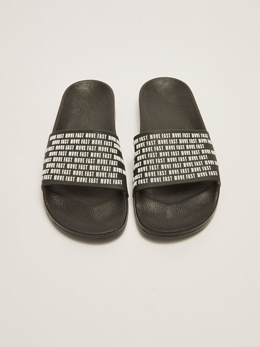 Siyah Yazı Baskılı Erkek Terlik-5