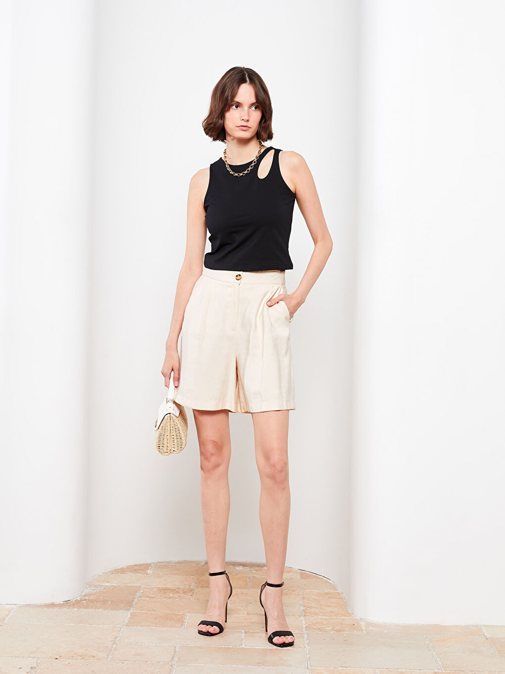 Žena CRNA Majica bez rukava-2