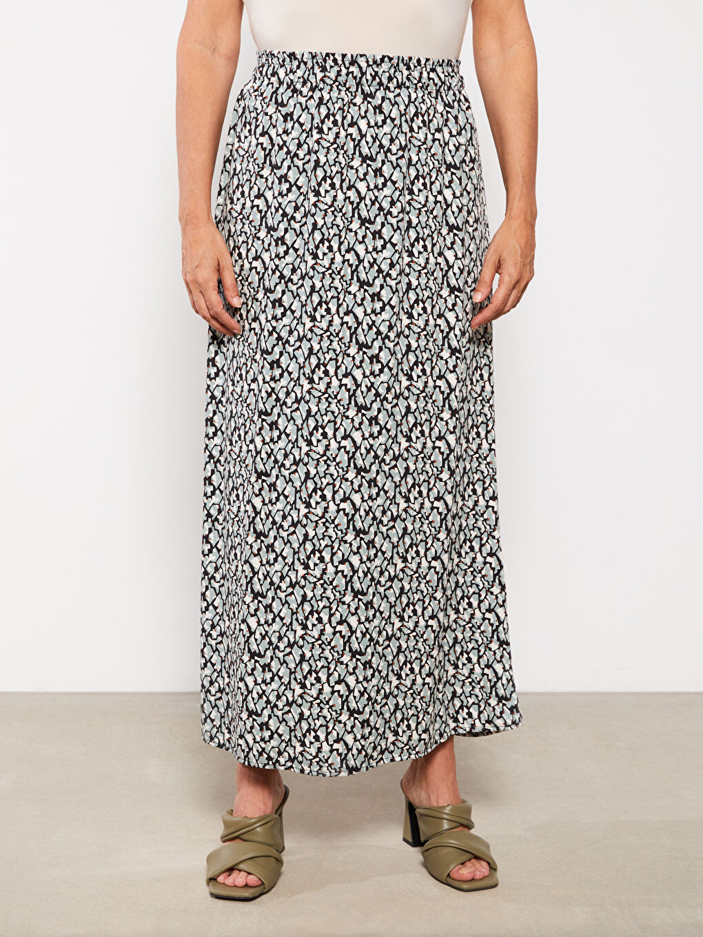 Karışık Beli Lastikli Desenli Viskon Kadın Etek-3