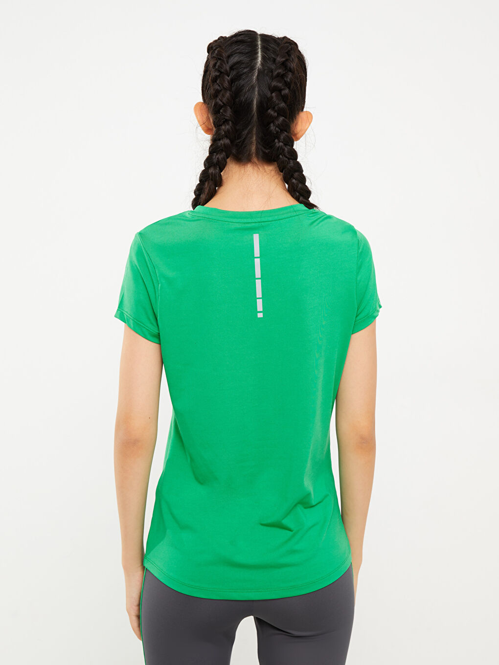 Yeşil V Yaka Baskılı Kısa Kollu Kadın Outdoor Tişört-3