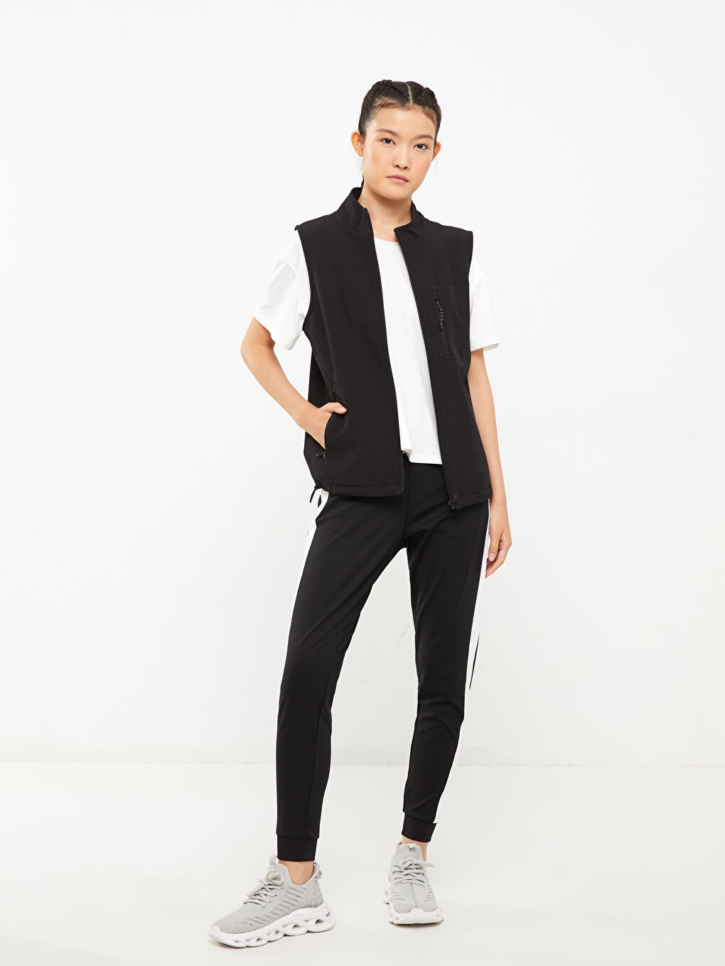 فيست خارجي مطبوع بياقة قمع للسيدات-1