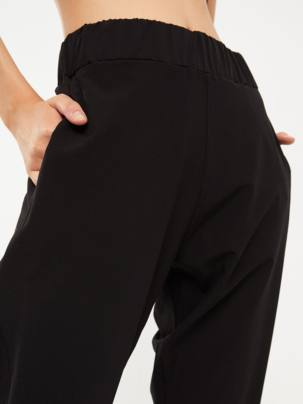 Siyah Beli Lastikli Baskılı Kadın Outdoor Pantolon-3