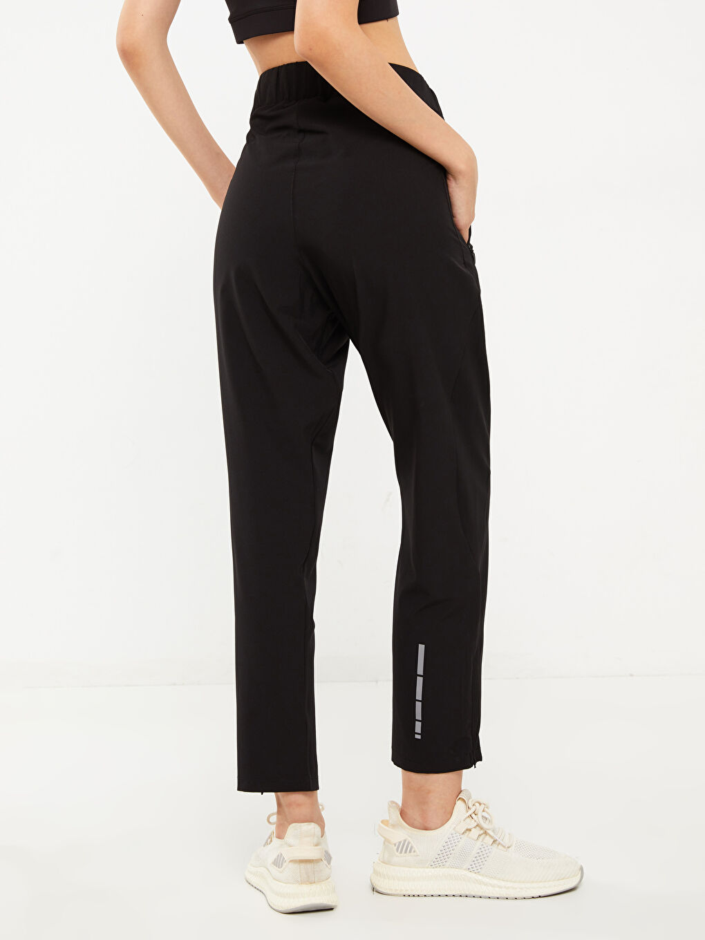 Siyah Beli Lastikli Baskılı Kadın Outdoor Pantolon-4