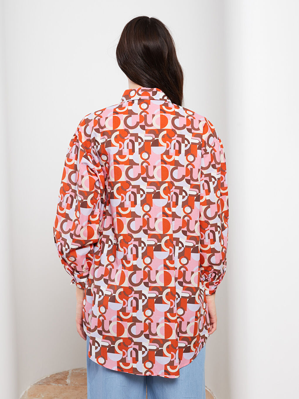 قميص تونيك بوبلين أوفراسايز كم طويل مطبوع للسيدات-3