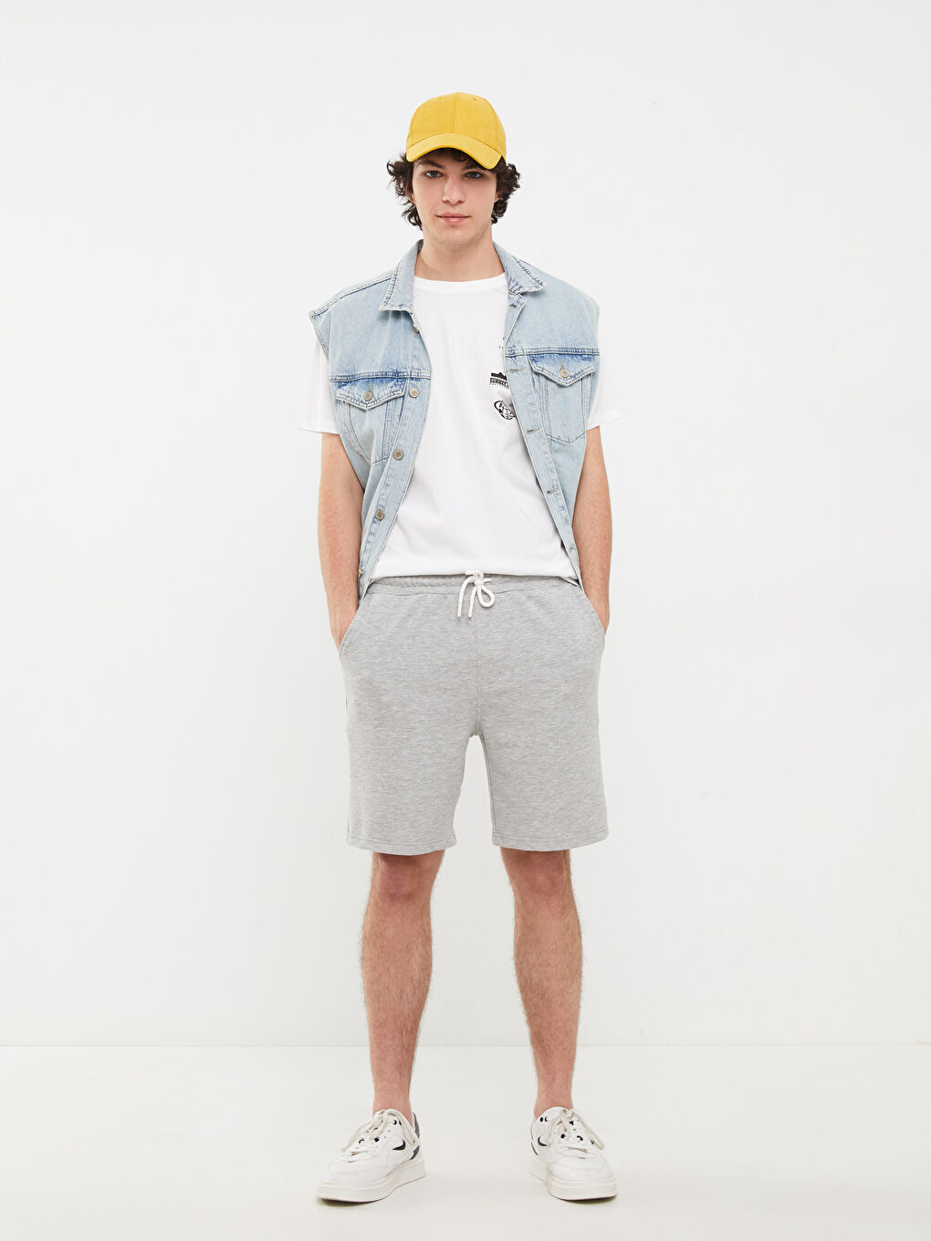 Gri Standart Kalıp Erkek Şort-1