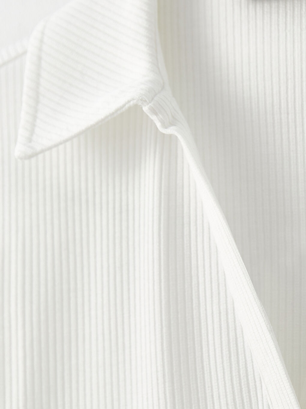 გოლფის უბრალო მოკლე სახელო ქალებისთვის მაისური-7