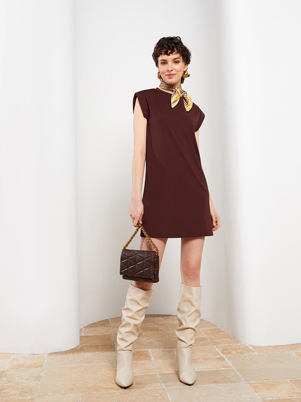 Kahverengi Bisiklet Yaka Düz Kolsuz Viskon Kadın Elbise