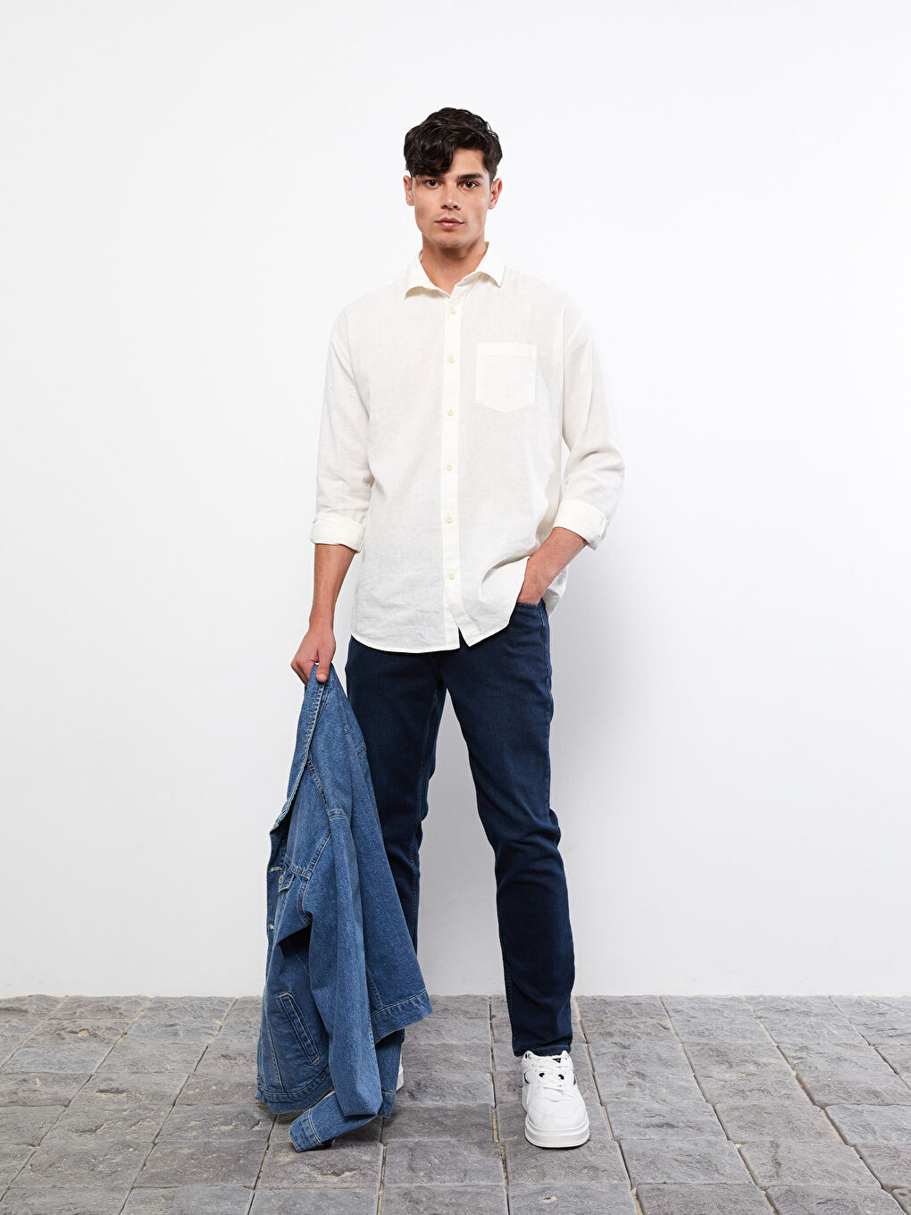 779 جينز بقصة عادية للرجال-1