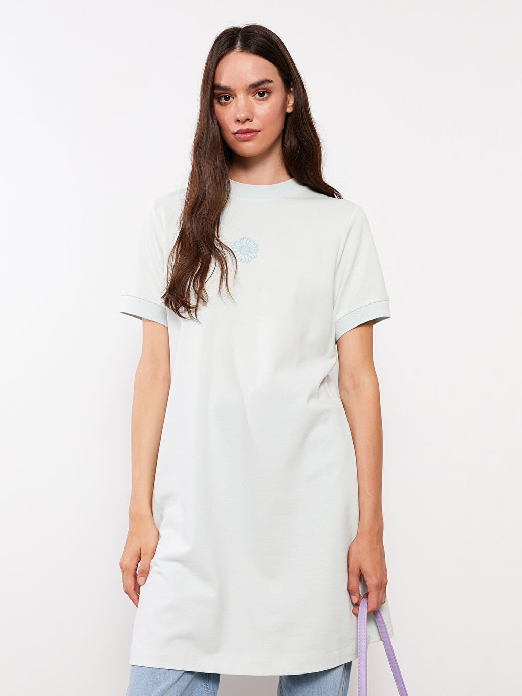 LCW Modest Tunique en Coton Oversize à Manches Courtes Brodée avec Col Cheminée pour Femmes -S2K384Z8-S59