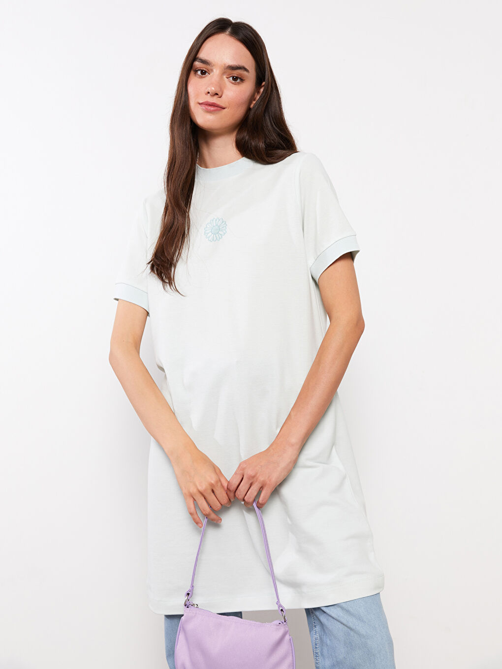 LCW Modest Tunique en Coton Oversize à Manches Courtes Brodée avec Col Cheminée pour Femmes -S2K384Z8-S59