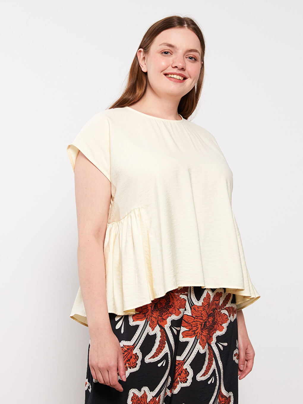 Blouse pour Femmes Grande Taille Col Rond Droite Manches Courtes