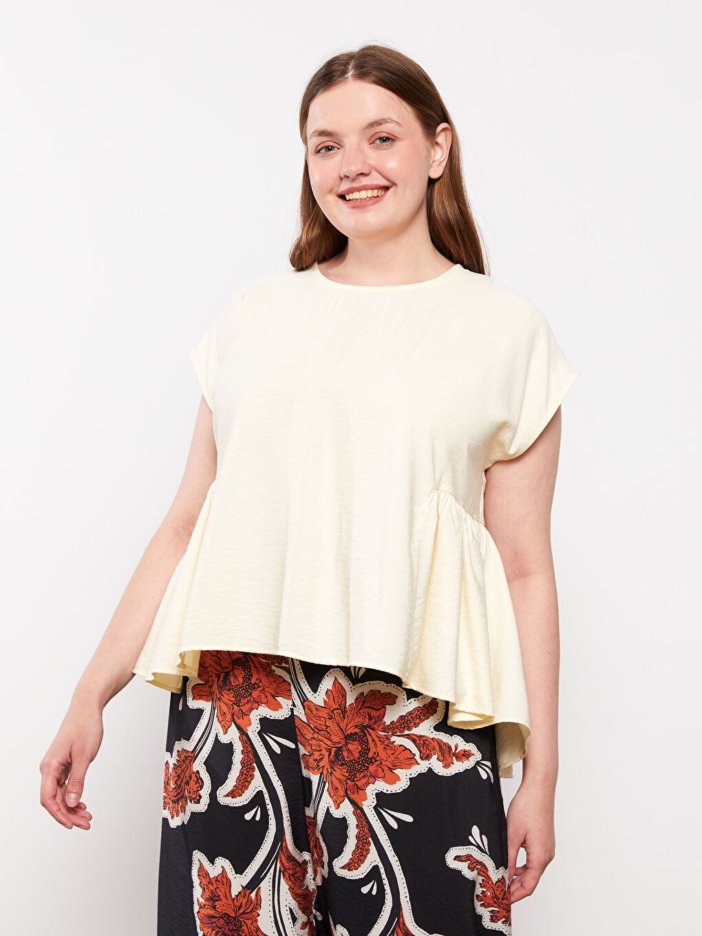 Blouse pour Femmes Grande Taille Col Rond Droite Manches Courtes-1