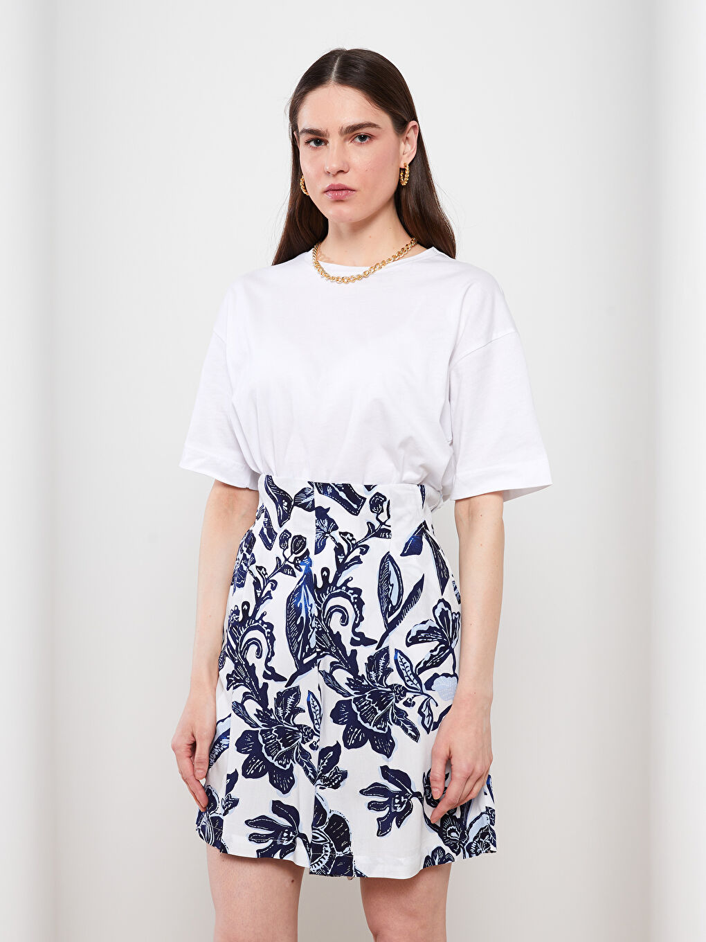 Mavi Rahat Kalıp Desenli Viskon Kadın Şort-2