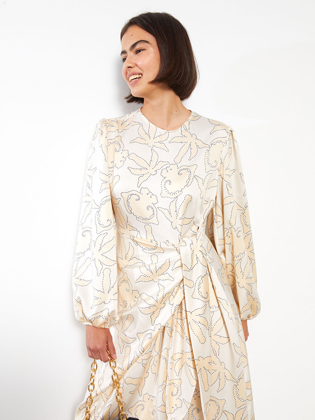 Bej Bisiklet Yaka Desenli Uzun Kollu Saten Kadın Elbise-1