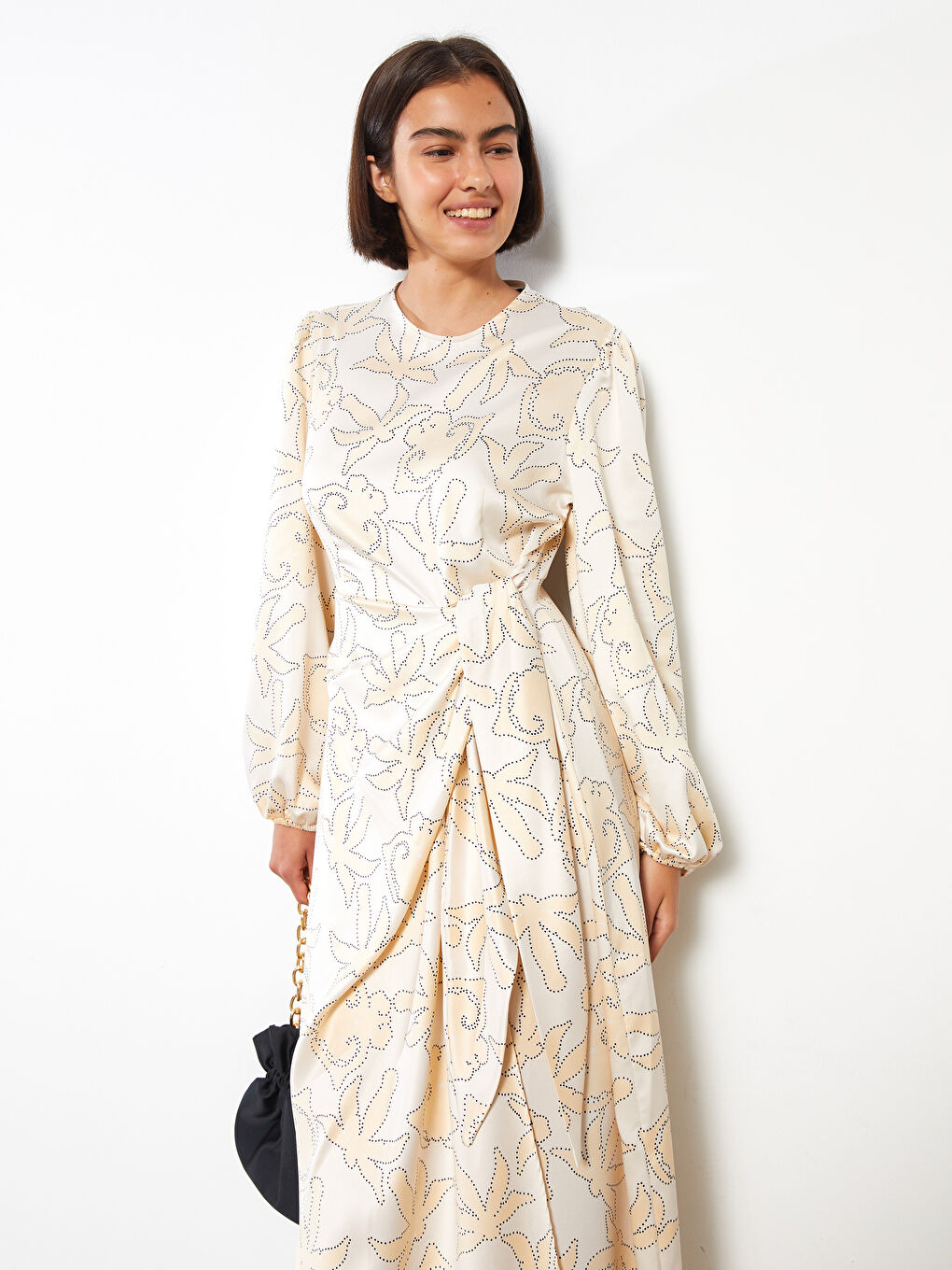 Bej Bisiklet Yaka Desenli Uzun Kollu Saten Kadın Elbise-2