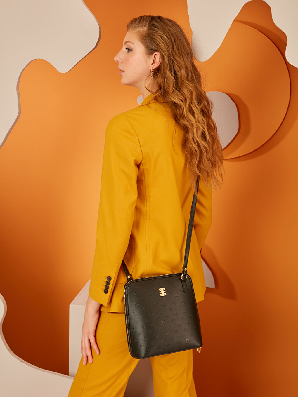 Siyah Desenli Kadın Çapraz Çanta