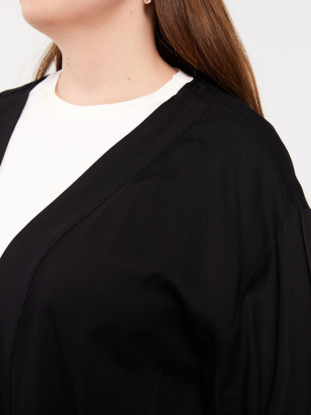 LC WAIKIKI Siyah Büyük Beden Şal Yaka Düz Viskon Kadın Kimono - 3