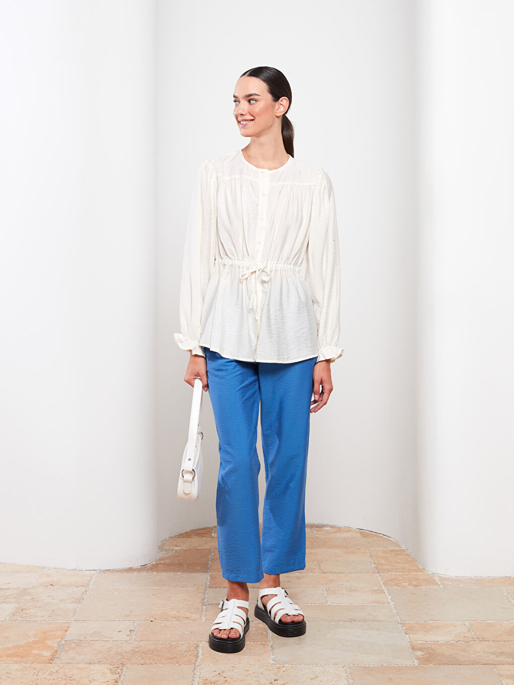 Ekru Bisiklet Yaka Düz Uzun Kollu Kadın Bluz-2