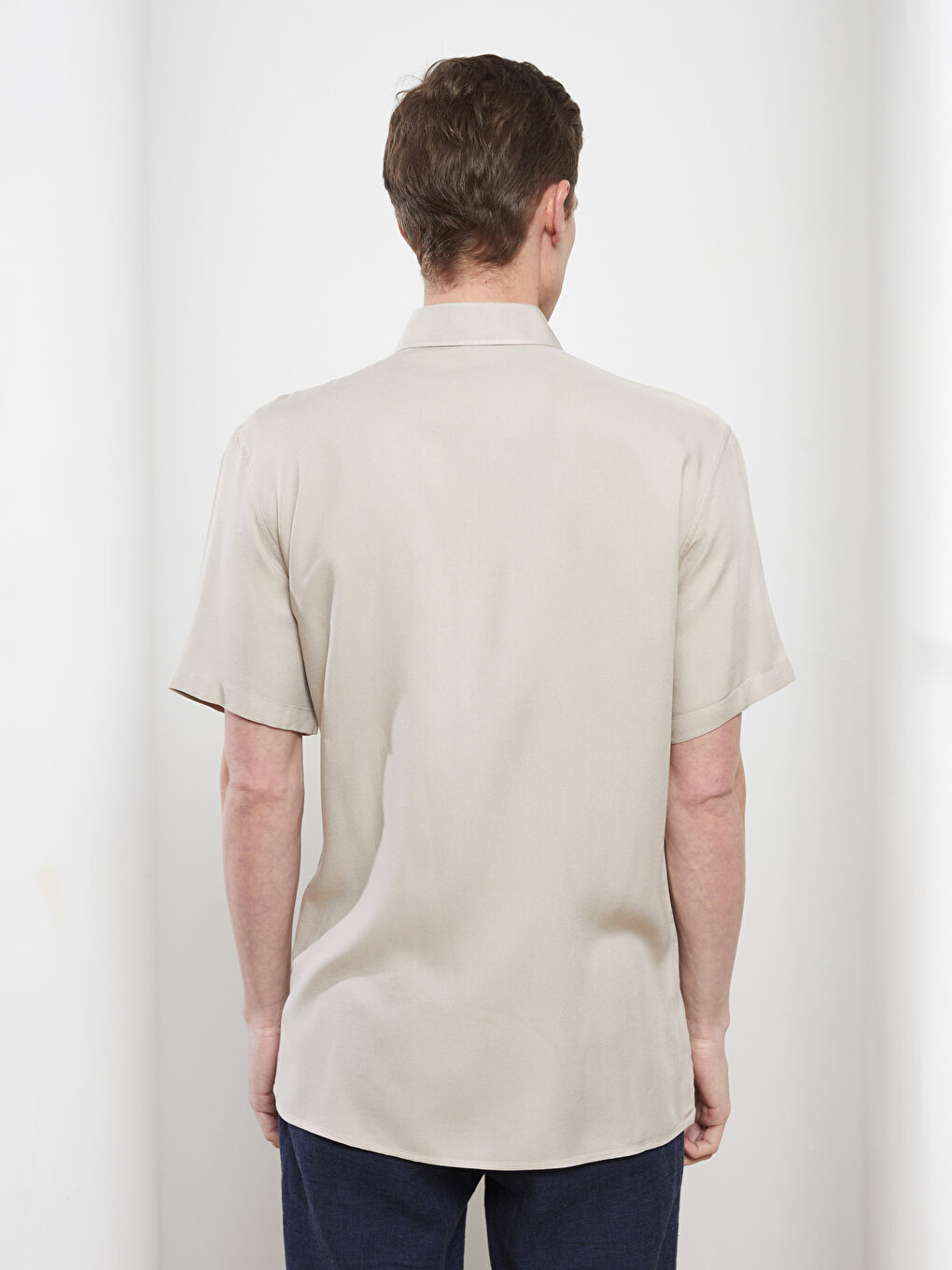 Рубашка с коротким рукавом свободного кроя для мужчин-4