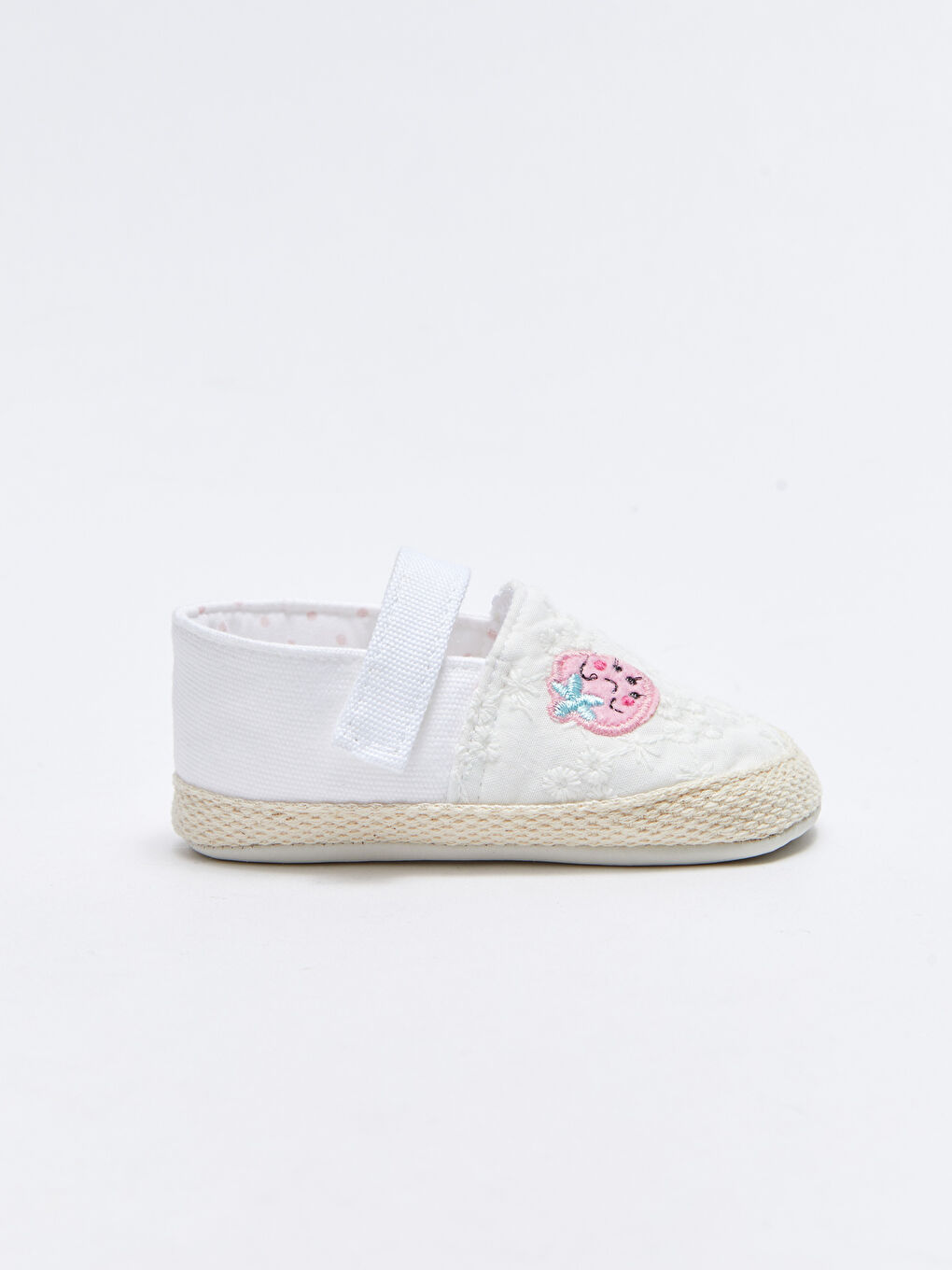 Beyaz Nakış Detaylı Lastikli Kız Bebek Yürüme Öncesi Ev Ayakkabı-1