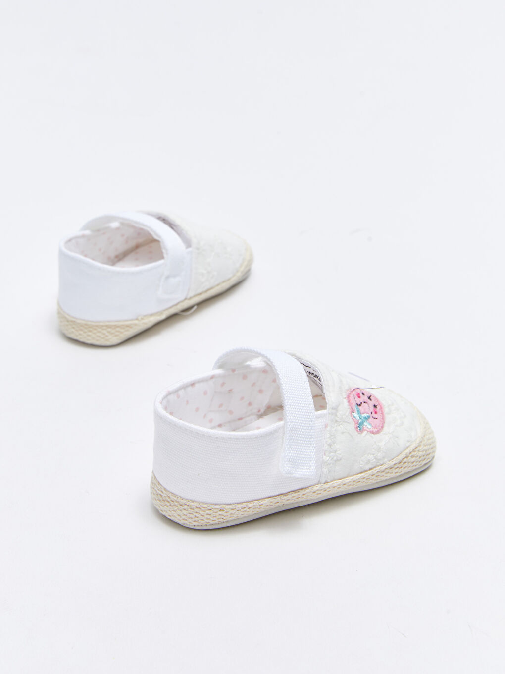 Beyaz Nakış Detaylı Lastikli Kız Bebek Yürüme Öncesi Ev Ayakkabı-4