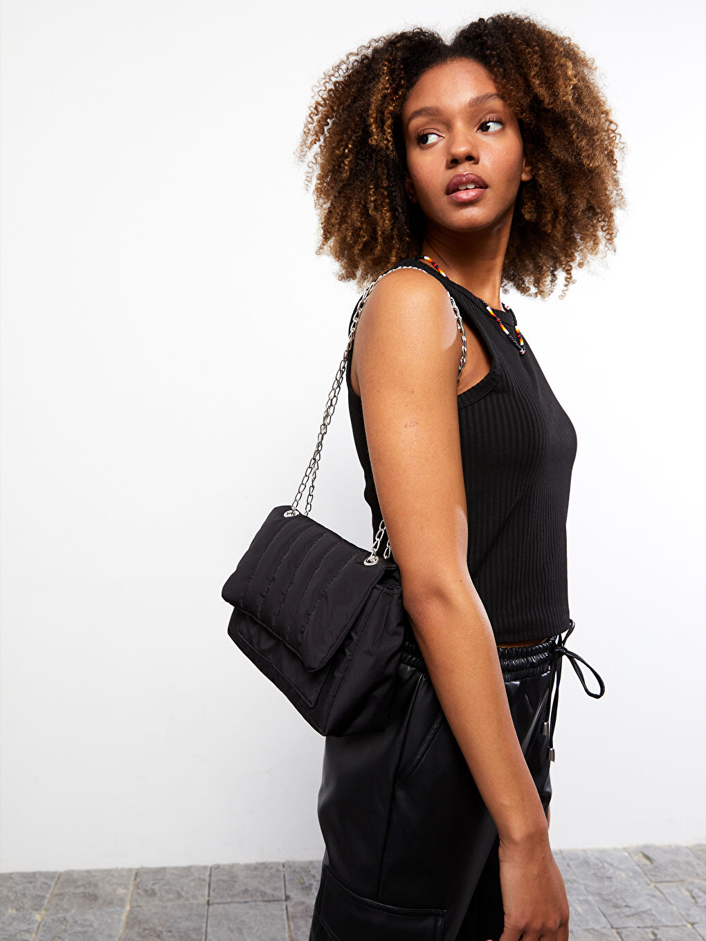 Сумка Женская На Плечо С Цепочкой И Откидным Клапаном