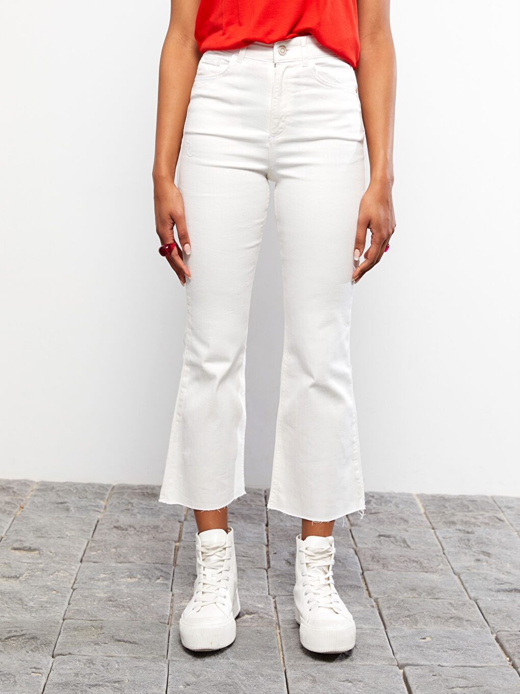 Beyaz Yüksek Bel Mars Flare Kadın Jean Pantolon-3