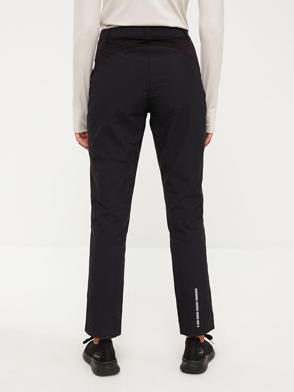 Siyah Standart Fit Baskılı Kadın Pantolon-4