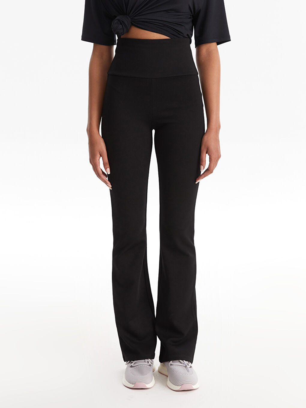 Siyah Beli Lastikli Baskılı Kadın Outdoor Eşofman Altı-3