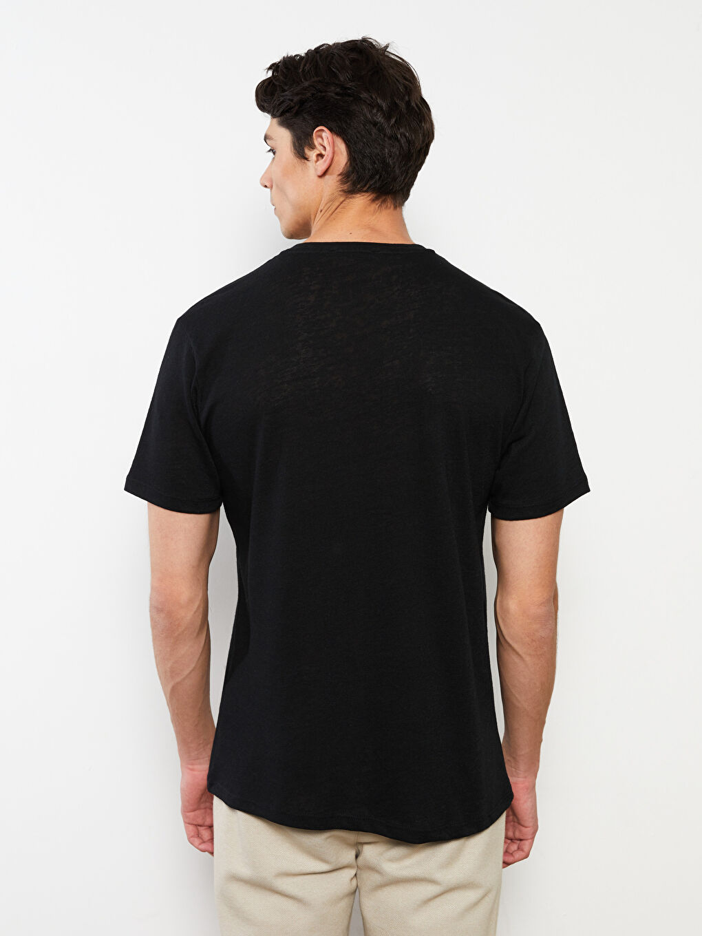 Siyah Bisiklet Yaka Kısa Kollu Erkek Tişört-4